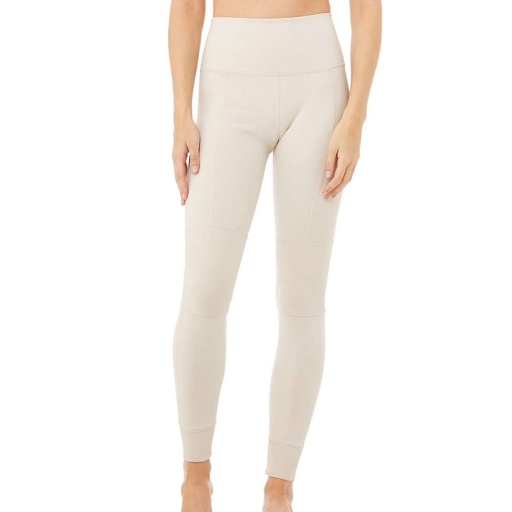 ALO high waist avenue legging in bone